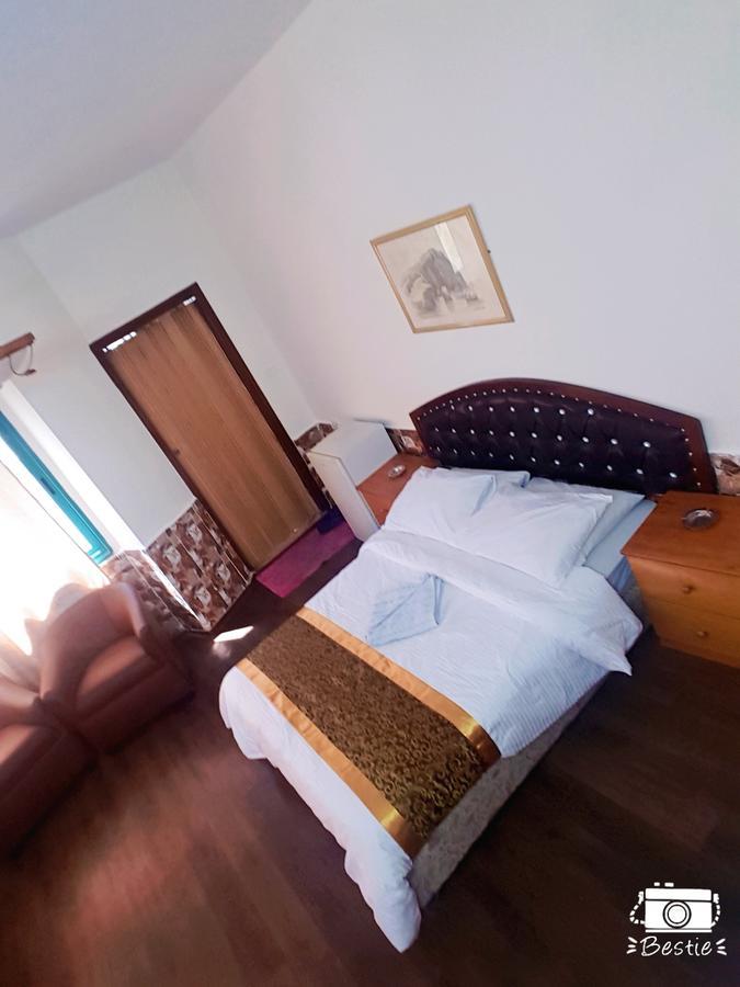 Crystal Hotel فندق كريستال ナーブルス エクステリア 写真